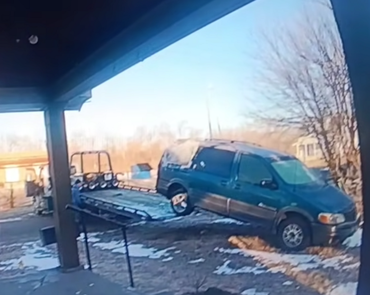 File:Tony being towed.png