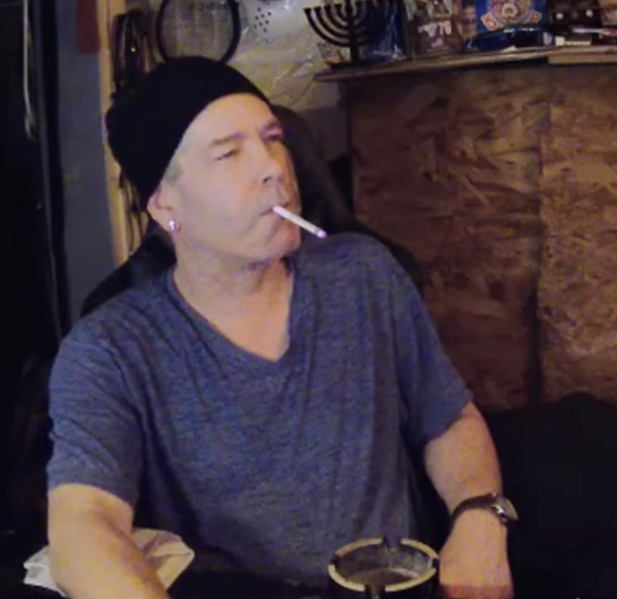 File:Tony smokin.png